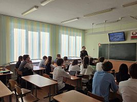 Представители военного факультета в БГАА провели профориентационные мероприятия 