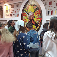 Воспитанники военно-патриотического клуба посетили 11 омбр 