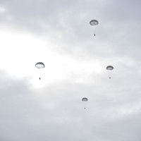 Военнослужащие 38 одшбр совершили прыжки с парашютом