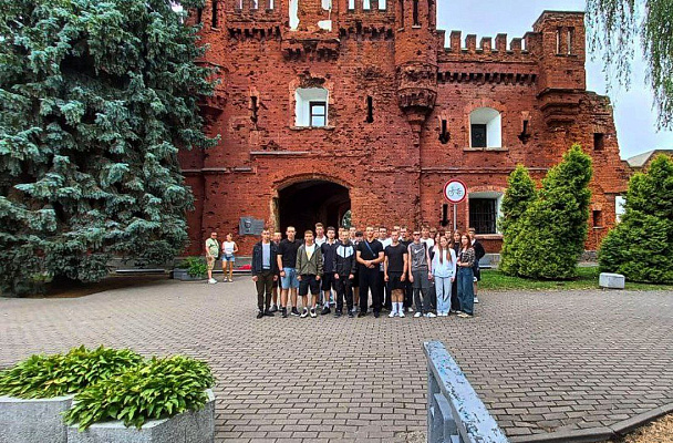 Курсанты военного факультета в БГАА посетили Брестскую крепость