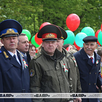 В Гродно прошла акция «Сирень Победы», приуроченная к 80-летию Великой Победы 