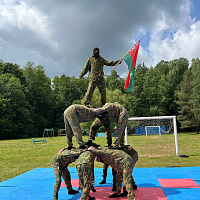 Военнослужащие 30 ождбр организовали программу для воспитанников детского лагеря 