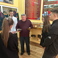 Занятия с военнослужащими 7-го инженерного полка