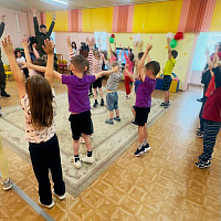 Военнослужащие организовали праздник для воспитанников детского сада 