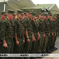 Самолет с белорусскими военнослужащими приземлился на военный аэродром вблизи полигона Ашулук