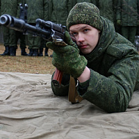 Занятие по огневой подготовке с новобранцами 65 автбр