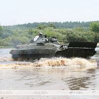  Занятие по преодолению водной преграды на боевых машинах пехоты с гвардейцами 120 омбр