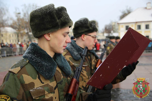 Клянемся Родине служить!