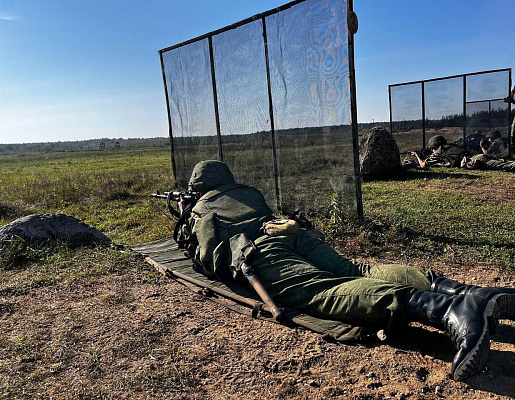 С военнослужащими 11 омбр продолжаются занятия по огневой подготовке