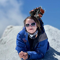 Корреспондент телекомпании «Воен ТВ» покорила Арарат