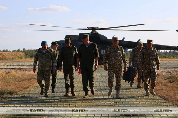 Посетили штаб руководства совместного оперативно-стратегического учения «Боевое братство — 2023»