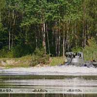 Военнослужащие 38 одшбр оттачивают мастерство в ходе преодоления водной преграды