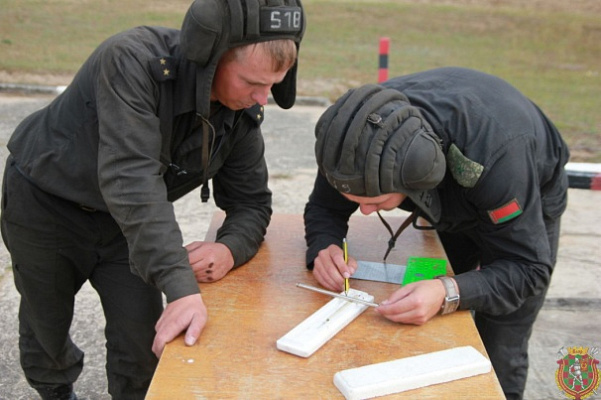 Состязаются комбаты