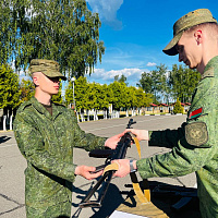 Ритуал вручения оружия и военной техники военнослужащим 36 дмостбр и 65 автбр