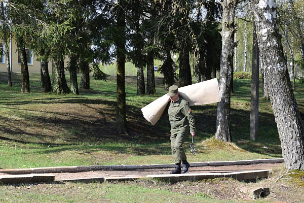 Военнослужащие 188 ибр приняли участие в республиканском субботнике