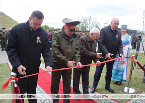 В Гродно состоялось торжественное открытие памятника воинам-связистам