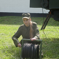 Участники проекта «Минская смена 2024» посетили 56-й отдельный полк связи  