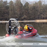 Военнослужащие одной из воинских частей ЗОК навели десантную переправу через водную преграду