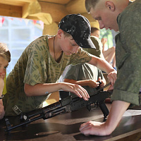 Военнослужащие 120 омбр подготовили для воспитанников лагеря «Орлята» военнизированную эстафету