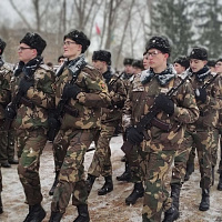 Вчерашние мальчишки стали защитниками Родины