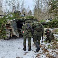 Боевая учеба гвардейцев