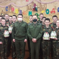 С наступающим!