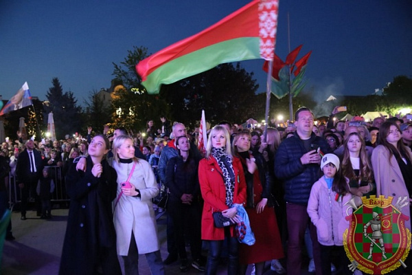 «Споём День Победы вместе»