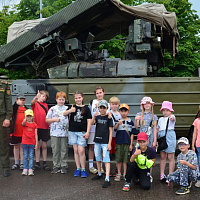 В соединениях и воинских частях продолжают работу военно-патриотические лагеря