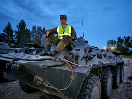 В 59 шпс 72 ОУЦ прошло ночное занятие по вождению