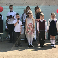 Поздравили выпускников