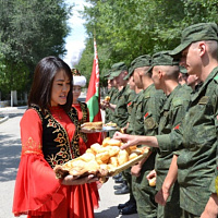 Встретили, как родных!