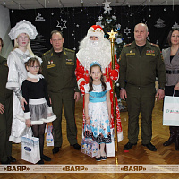 Представители ЗОК подарили детям сказку