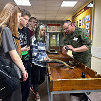 Учащиеся школ города Жодино посетили с экскурсией 65 автбр