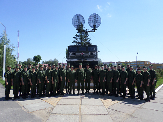 Лейтенанты становятся в строй