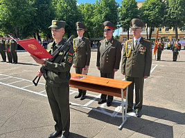 Новобранцы произнесли слова клятвы на верность Родине