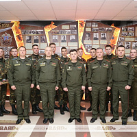 Чествование военнослужащих, увольняемых в запас