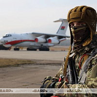 Военнослужащие 5-й отдельной бригады специального назначения десантировались из военно-транспортного самолёта Ил-76МД