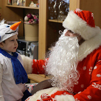 Военнослужащие поздравили воспитанников Кобринской детской деревни 