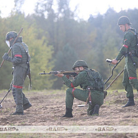 Военнослужащие 557-й инженерной бригады отработали эпизод по наведению паромной переправы через Неман