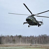 Военнослужащие 38 одшбр совершили прыжки с парашютом