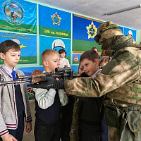 Брестские десантники открыли памятную доску в честь В.Ф. Маргелова