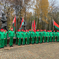 «Под крылом родительской любви»