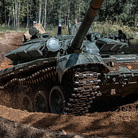 Курсанты Военной академии прошли обкатку танком