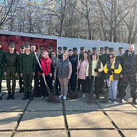 Гвардейцы принимают участие в республиканском субботнике 