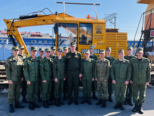 Экскурсия для курсантов военно-транспортного факультета в БелГУТ