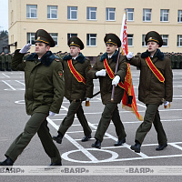 Генерал-майор Геннадий Лепешко простился с Боевым Знаменем Военной академии Республики Беларусь