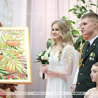 Новогодний бал для молодежи прошел во Дворце Независимости