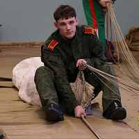 В МСВУ прошло плановое занятие по воздушно-десантной подготовке