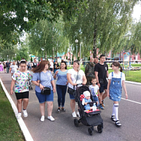 В Витебске в эти минуты широко празднуют День десантников и сил специальных операций