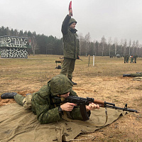 Первые выстрелы — в цель